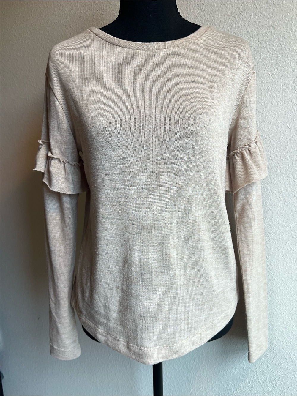 Philosophy Light Beige Long Sleeve Ruffle Knit Sweater Top Crew Neck XS Neutral